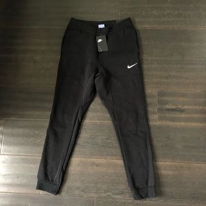black nike sweatpants